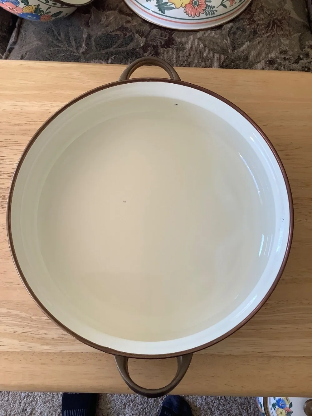 Vintage 1981 M Kamenstein ENAMEL COOKWARE 5-Piece Floral Design Brass Handles